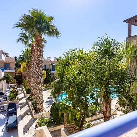 Summer Breeze With Pool