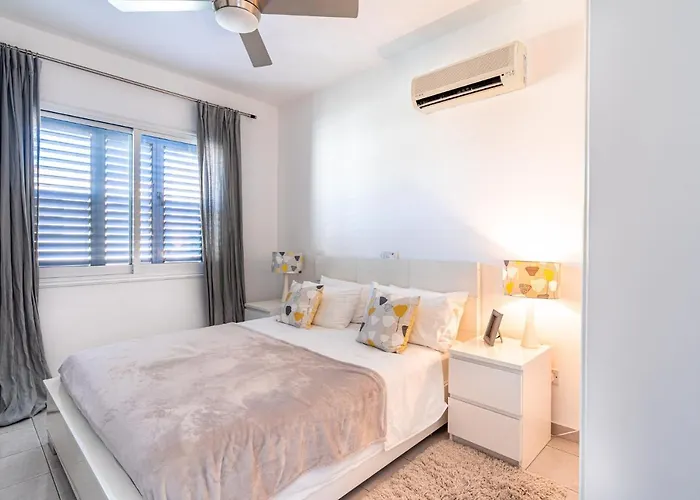 Apartmán Summer Breeze With Pool Paphos