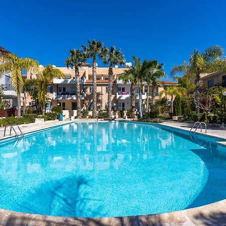 Summer Breeze With Pool