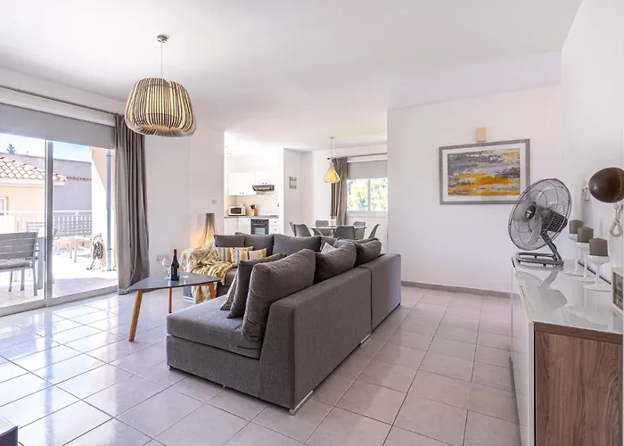 Apartamento Summer Breeze With Pool