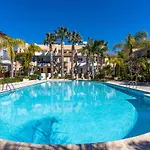 Summer Breeze With Pool